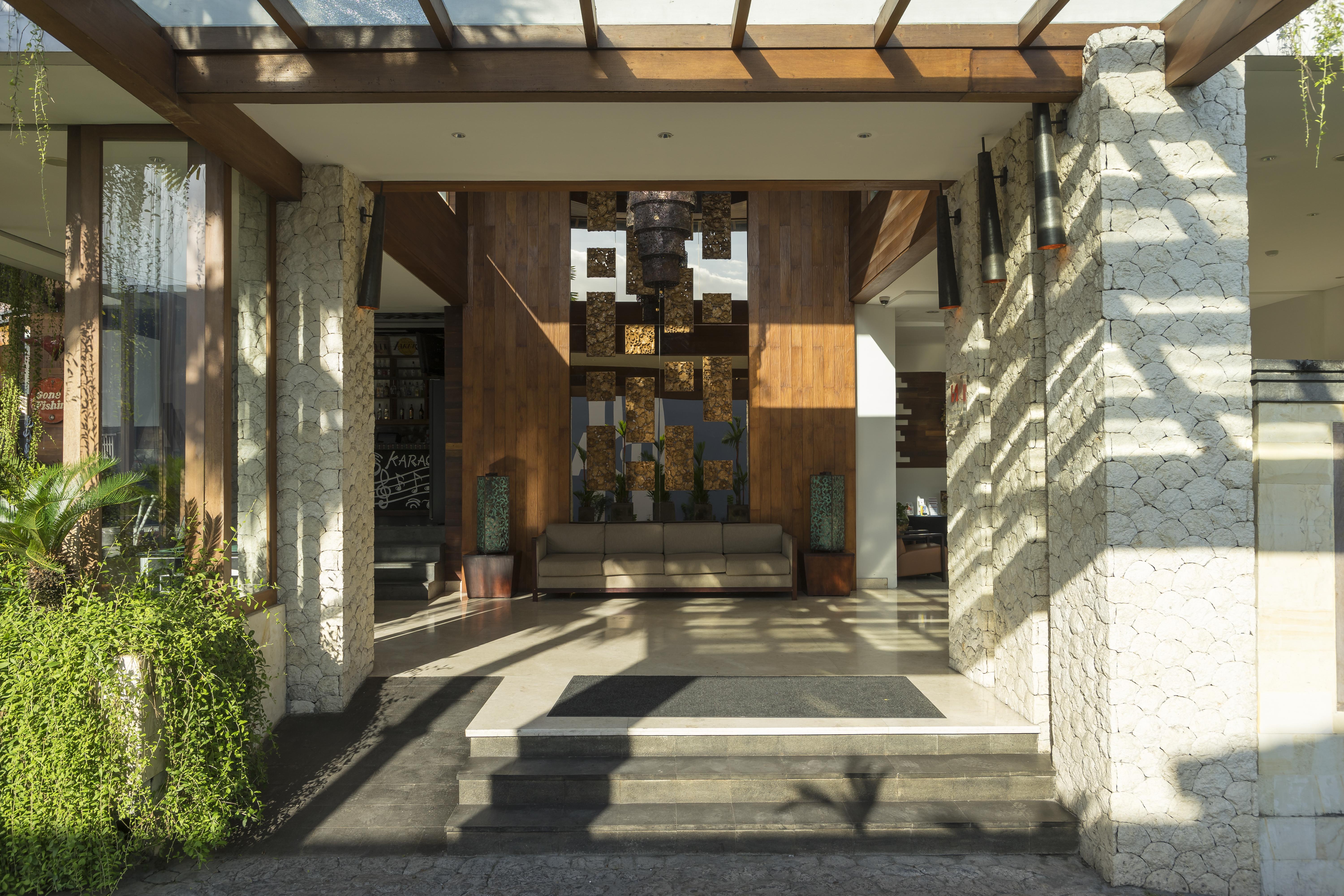 D'Primahotel Petitenget Seminyak 2 Exterior photo